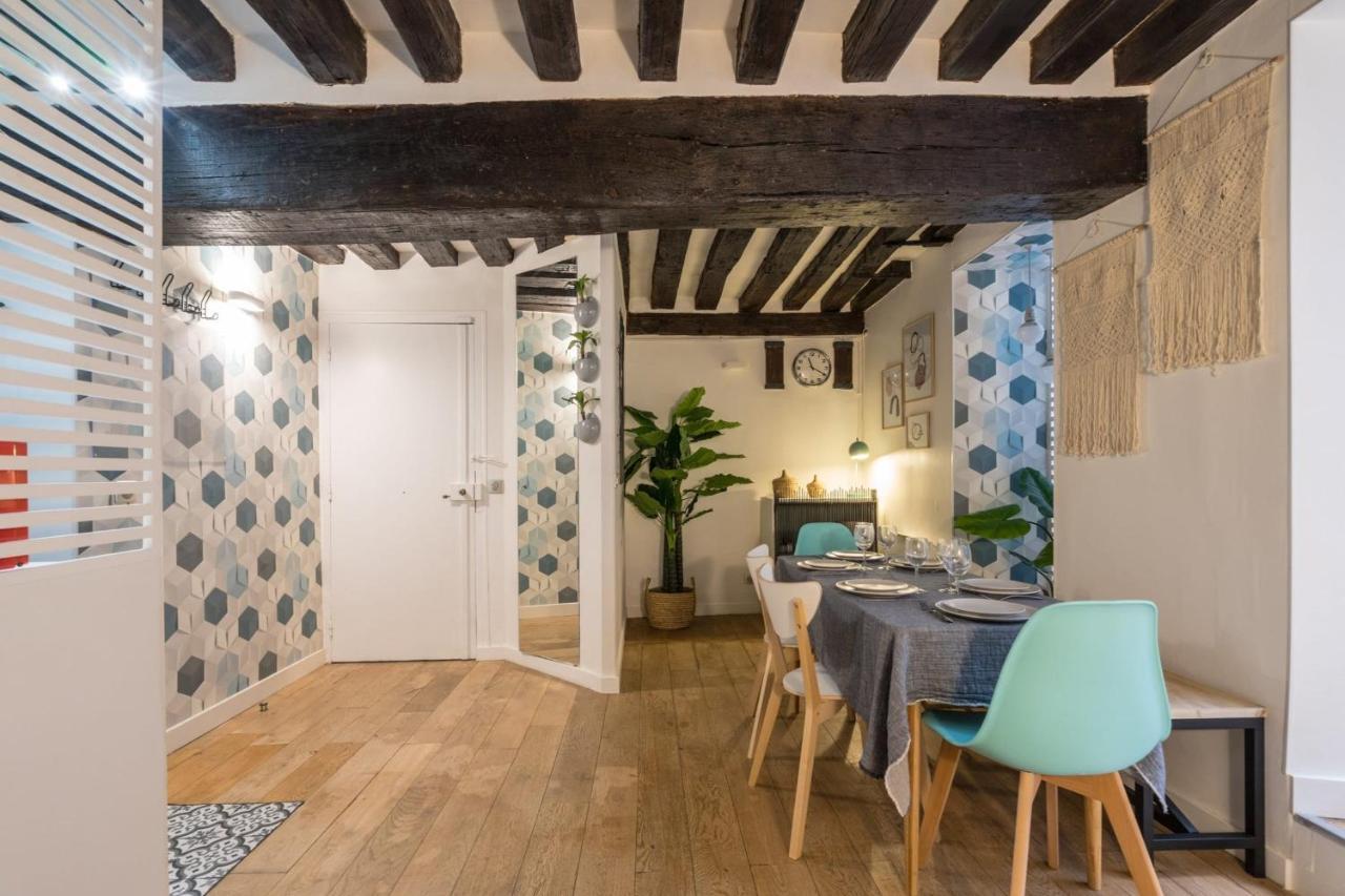 Appartement Chic Avec Patio - 2br 6p - Le Marais Paris