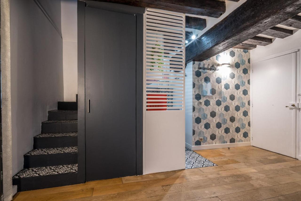 Chic Avec Patio - 2br 6p - Le Marais * Paris