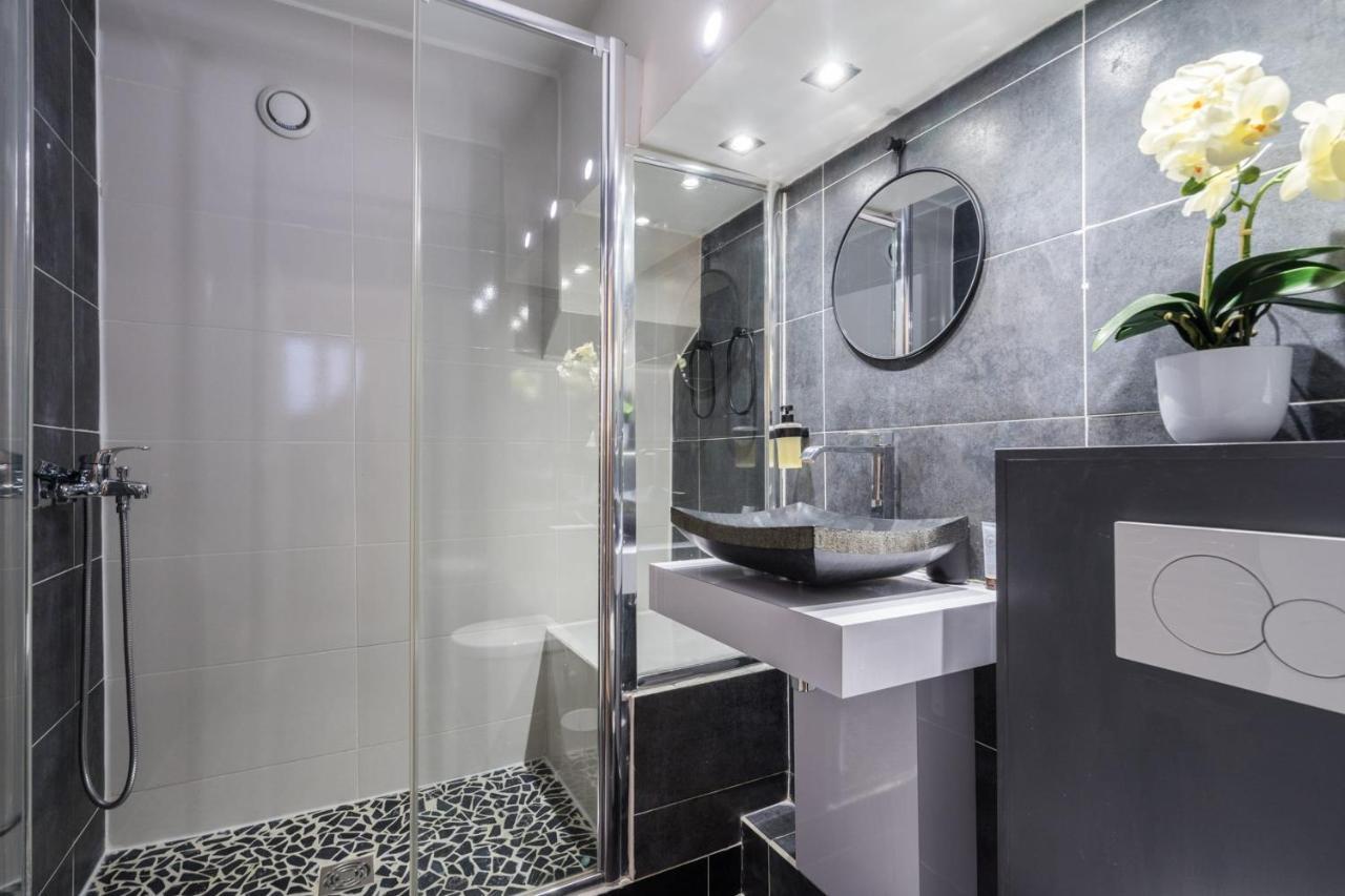 Chic Avec Patio - 2br 6p - Le Marais