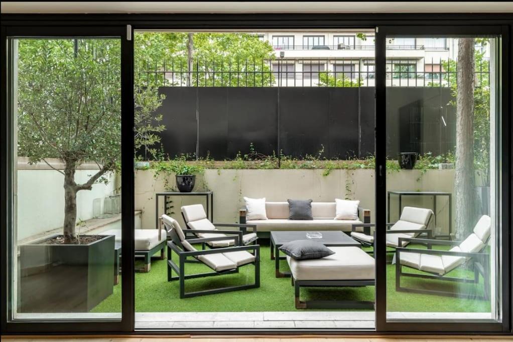 Passy/ranelagh : Superbe Avec Terrasse