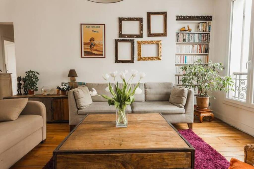 Canal St Martin Apartment Paris