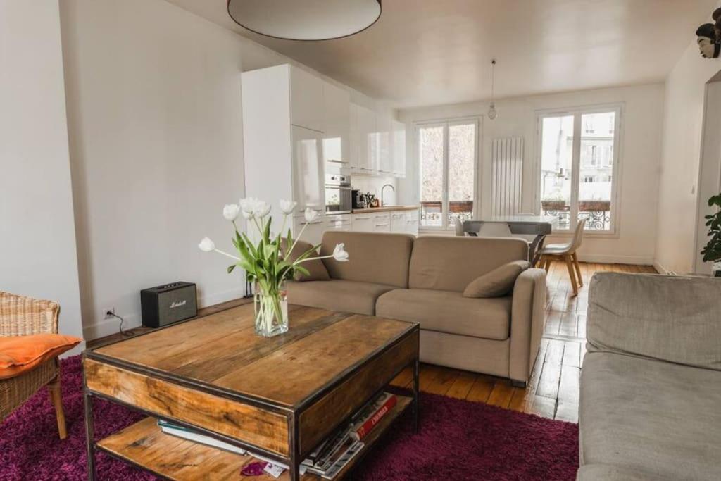 Apartment Canal St Martin Paris