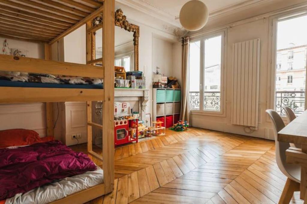 Apartment Canal St Martin Paris