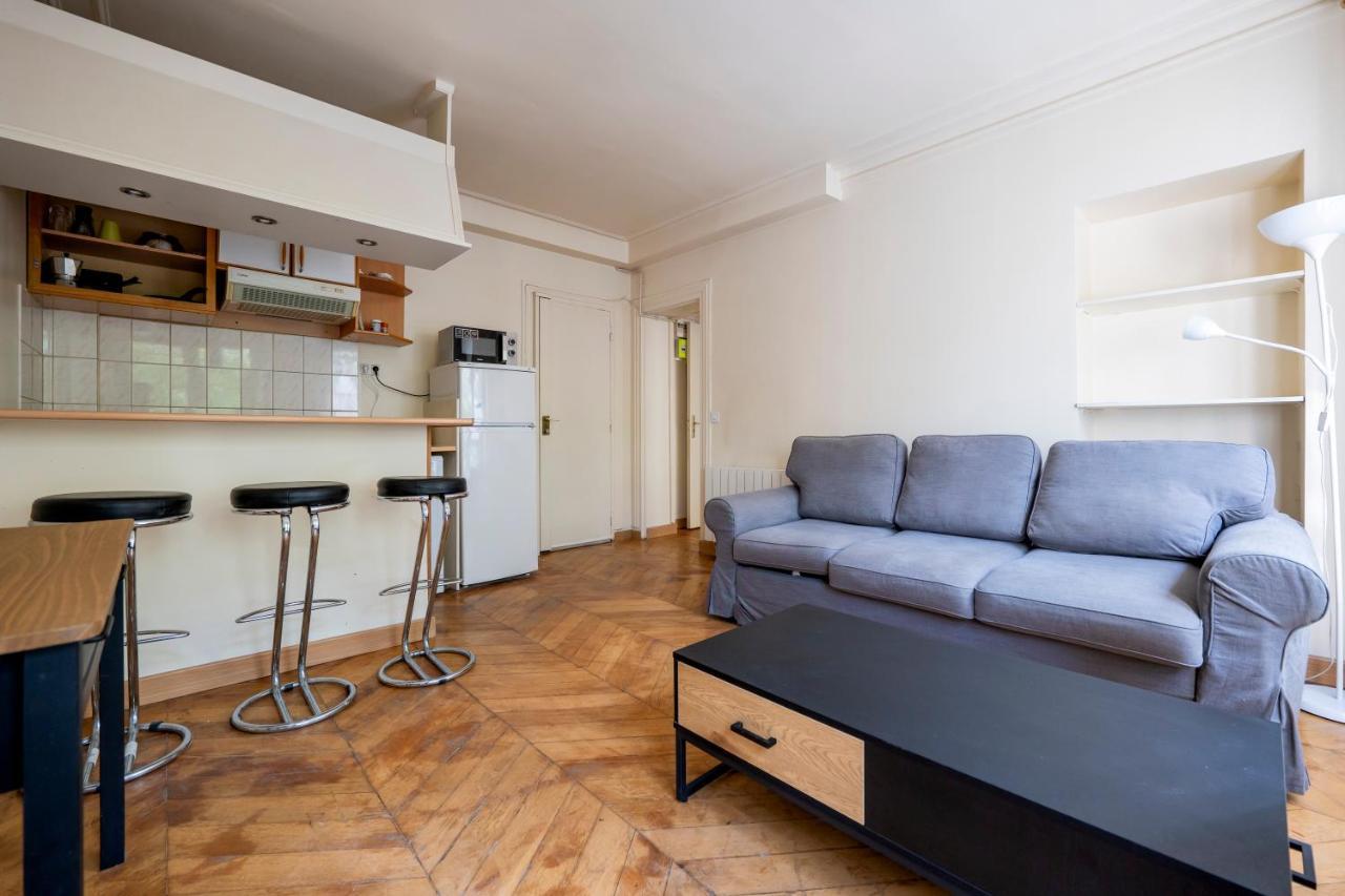 Appartement Deux Pieces Avenue Parmentier Paris
