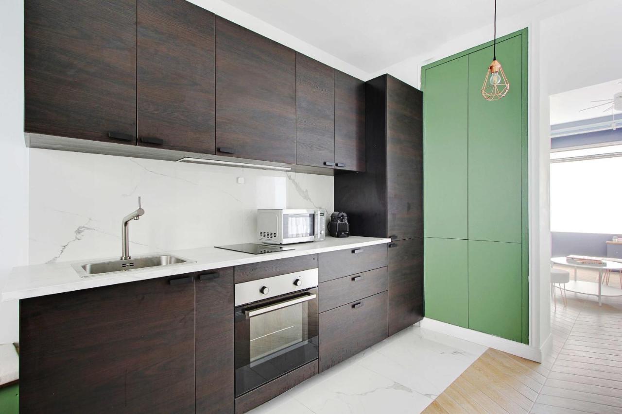 Modern Apt-1br-4p-atelier Des Lumieres Museum Apartment *