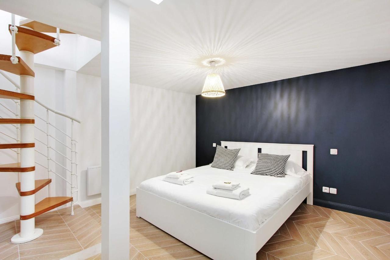 Modern Apt-1br-4p-atelier Des Lumieres Museum