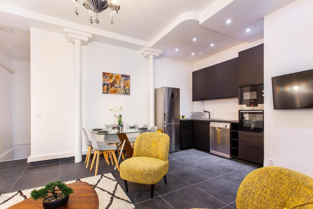 Charming With Ac -2br-8p- Bastille Apartment *