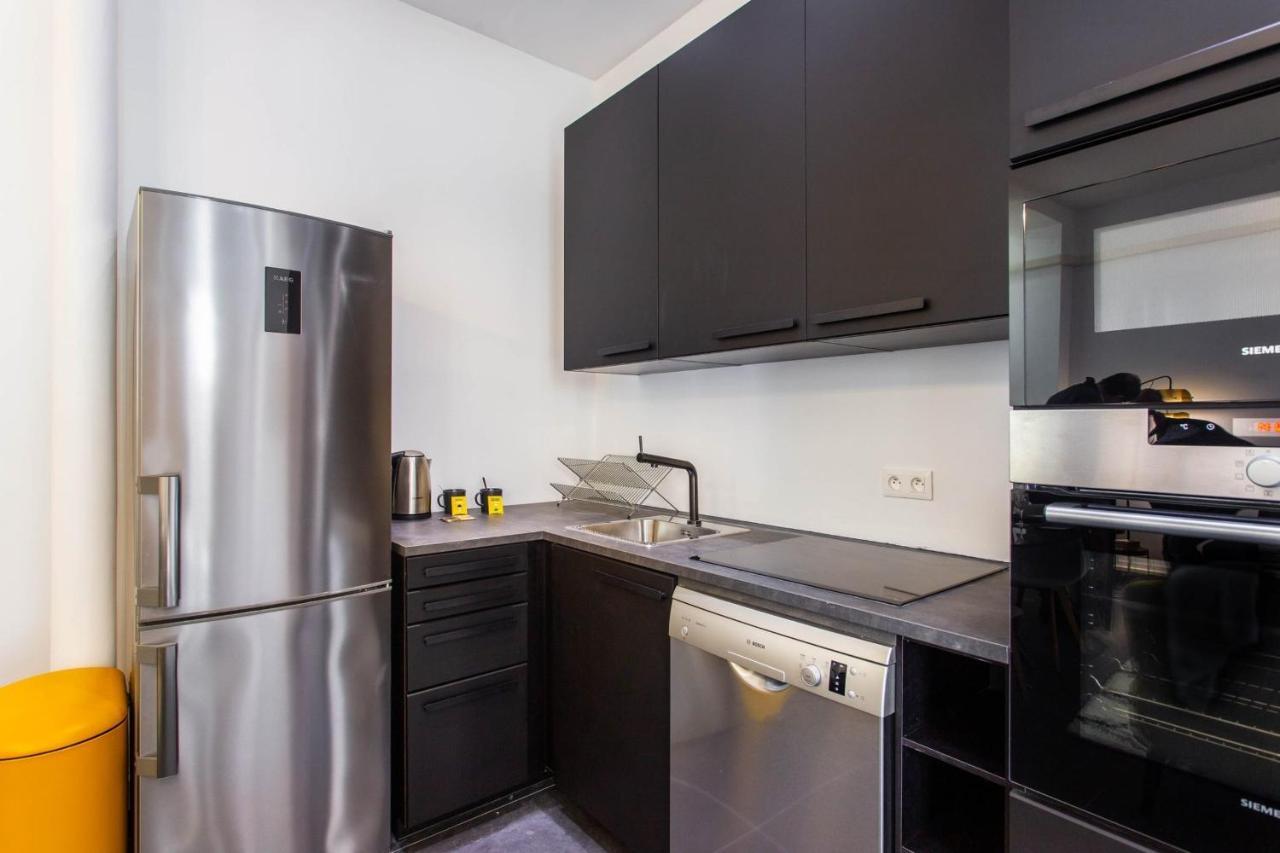 Charming With Ac -2br-8p- Bastille Paris