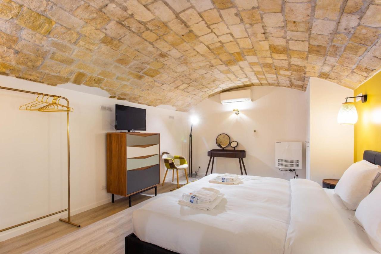 Charming With Ac -2br-8p- Bastille