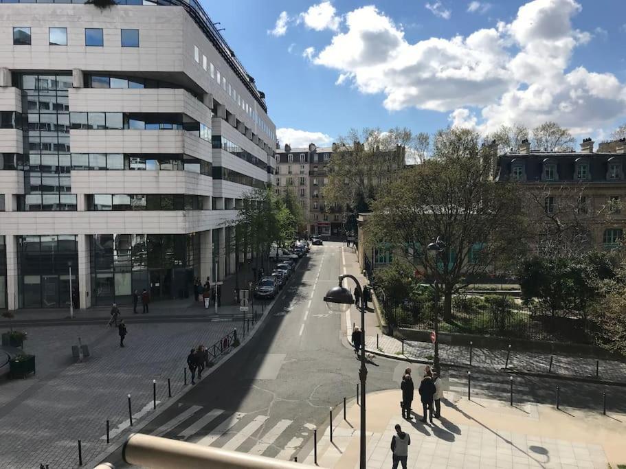 Beau A Balcon Vue Tour Eiffel & Parking Apartment *