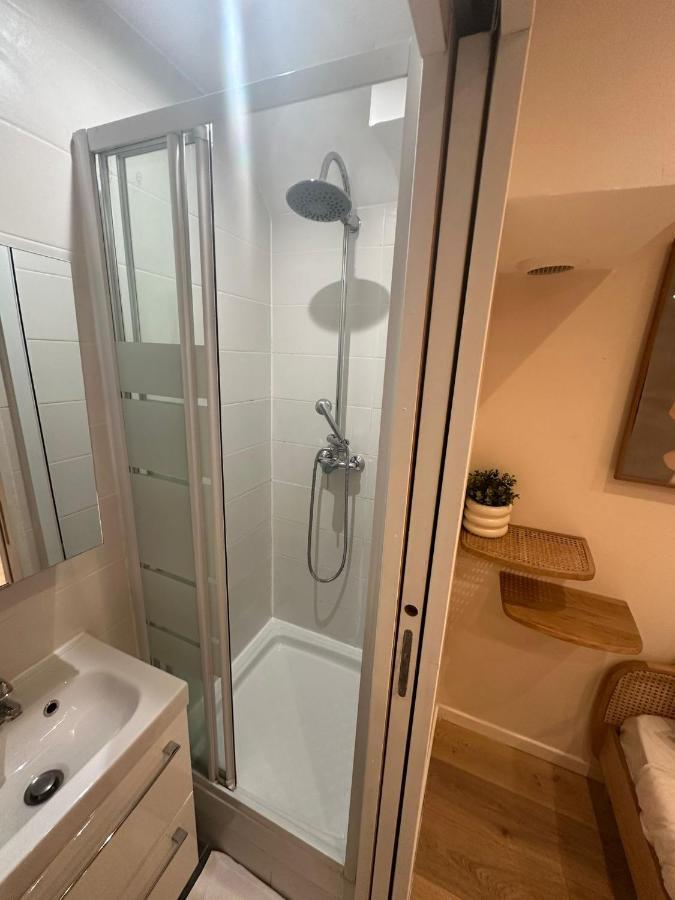 Apartment Modern And Warm Fully Renovated Split Level Apart Steps Away From The Grands Boulevard Paris