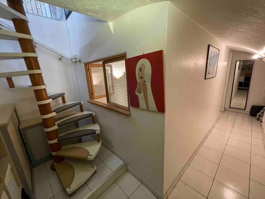 Chezadrienparis - De 90m2 En Souplex Appartement *