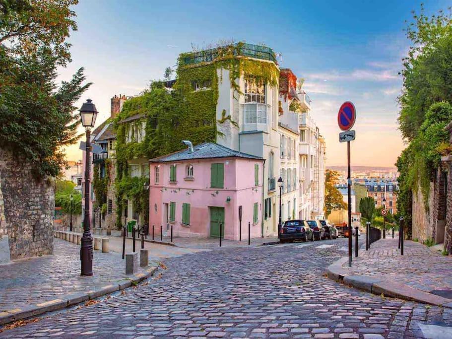 Appartement Dernier Etage A Montmartre *