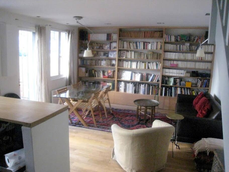 Town House, With Garden And Parking * Paris