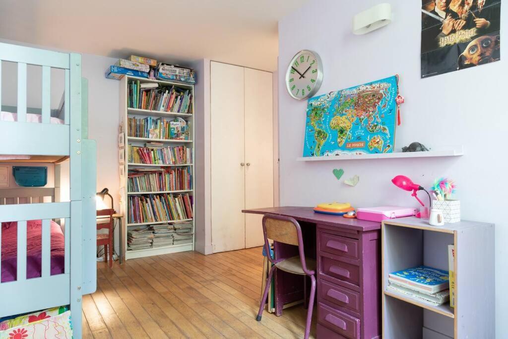 Town House, With Garden And Parking * Paris