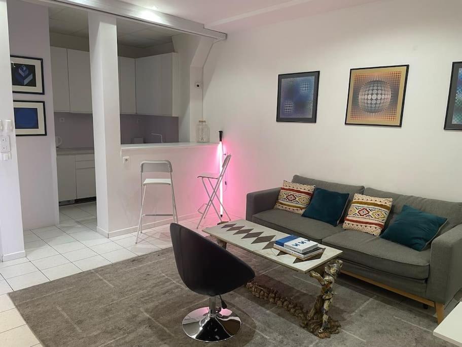 50m2 Private In Center Apartment