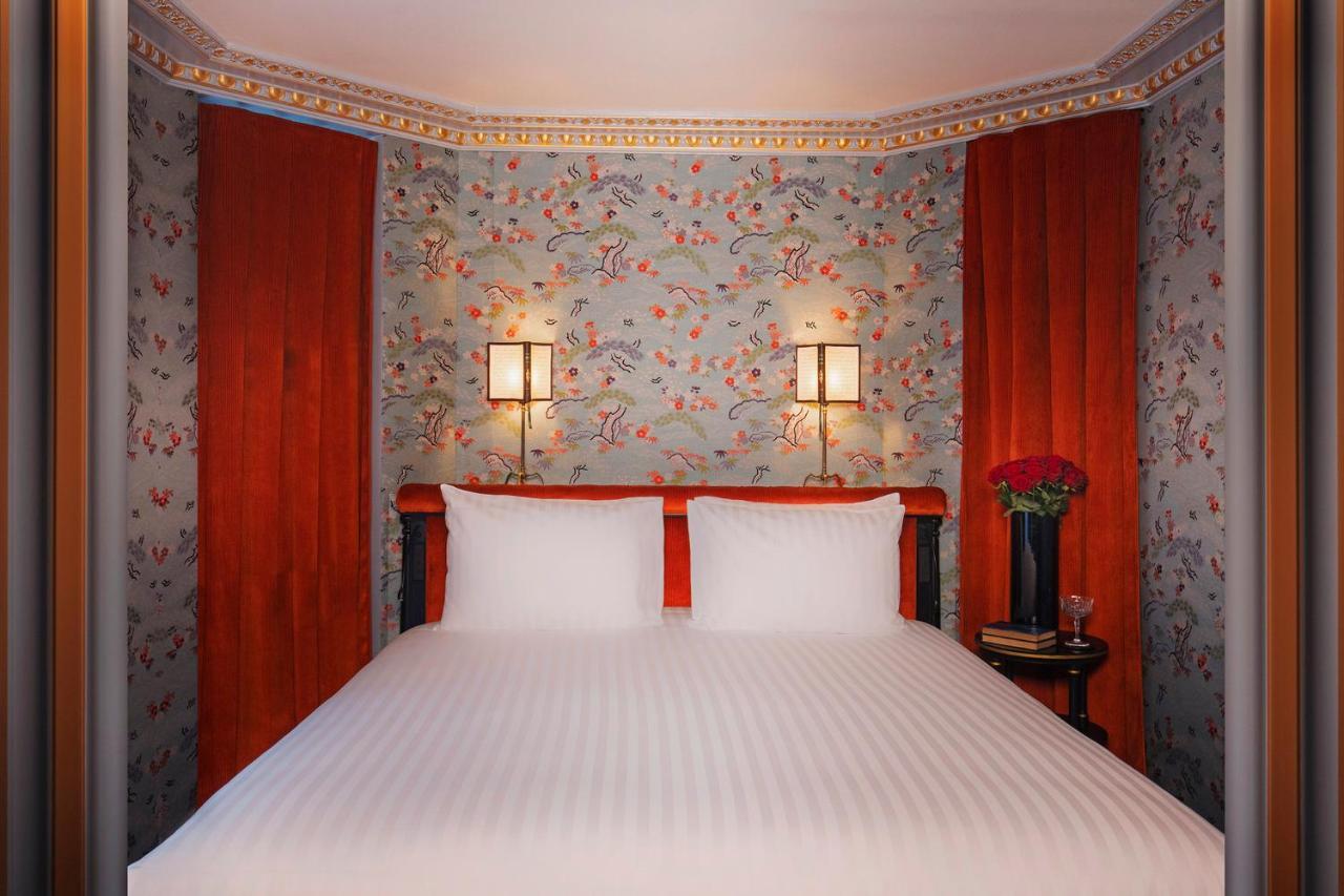Maison Proust, & La Hotel Paris