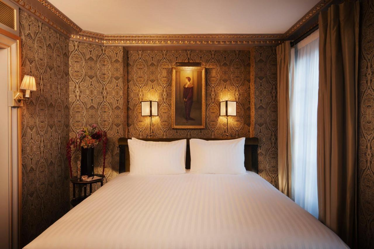 Maison Proust, & La Hotel Paris