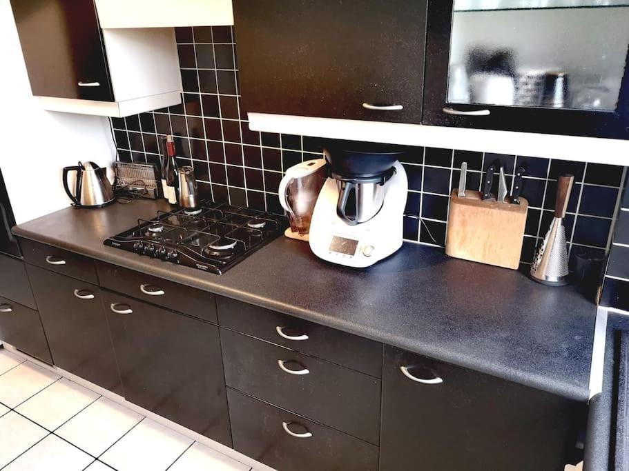 Apartment 70 M² Pres Des Bateaux - By The Canal Paris