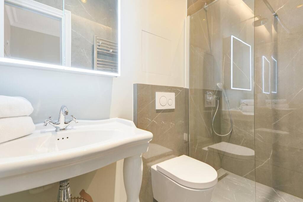 Lovely Flat In Near Notre-dame Paris