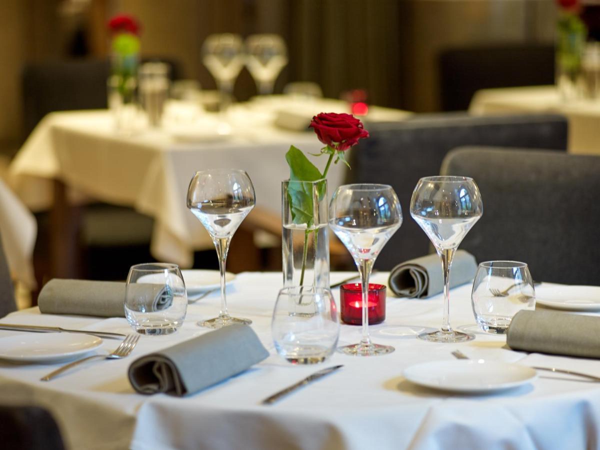 Hotel Grand Champs-elysees