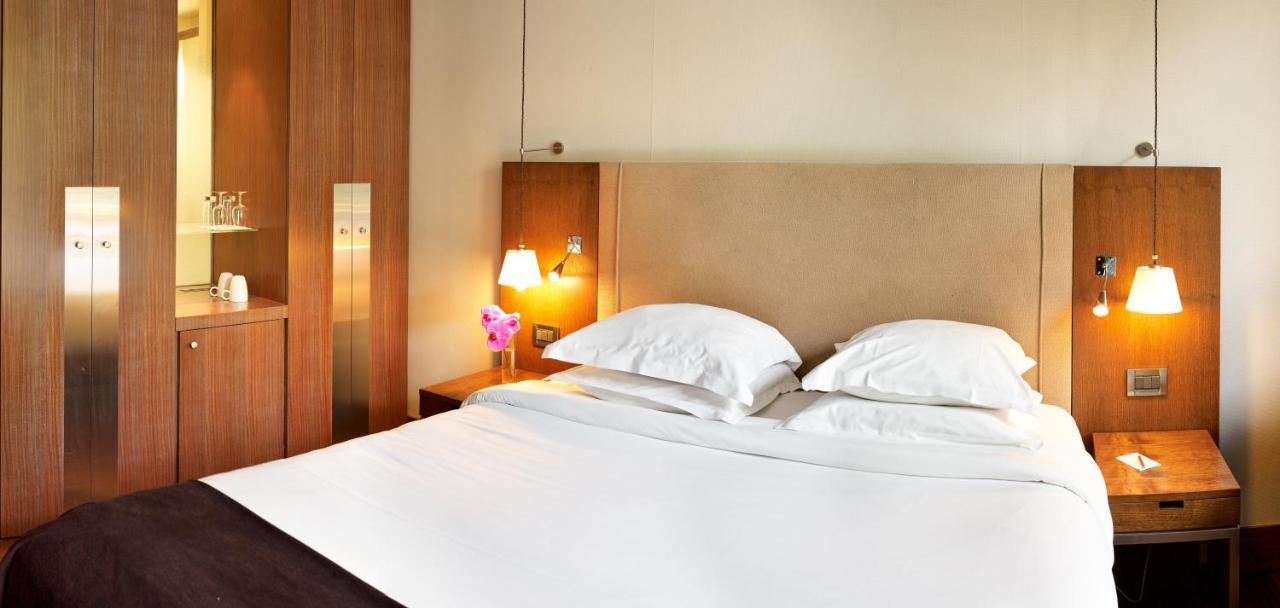 Grand Champs-elysees Hotel Paris