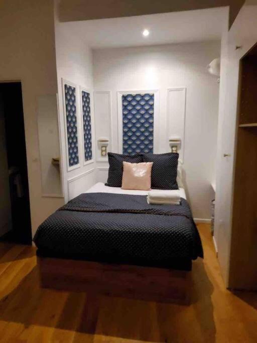 Appartement Du Theatre Rez De Chaussee *
