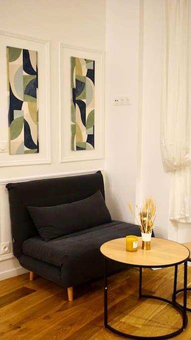 Appartement Du Theatre Rez De Chaussee *