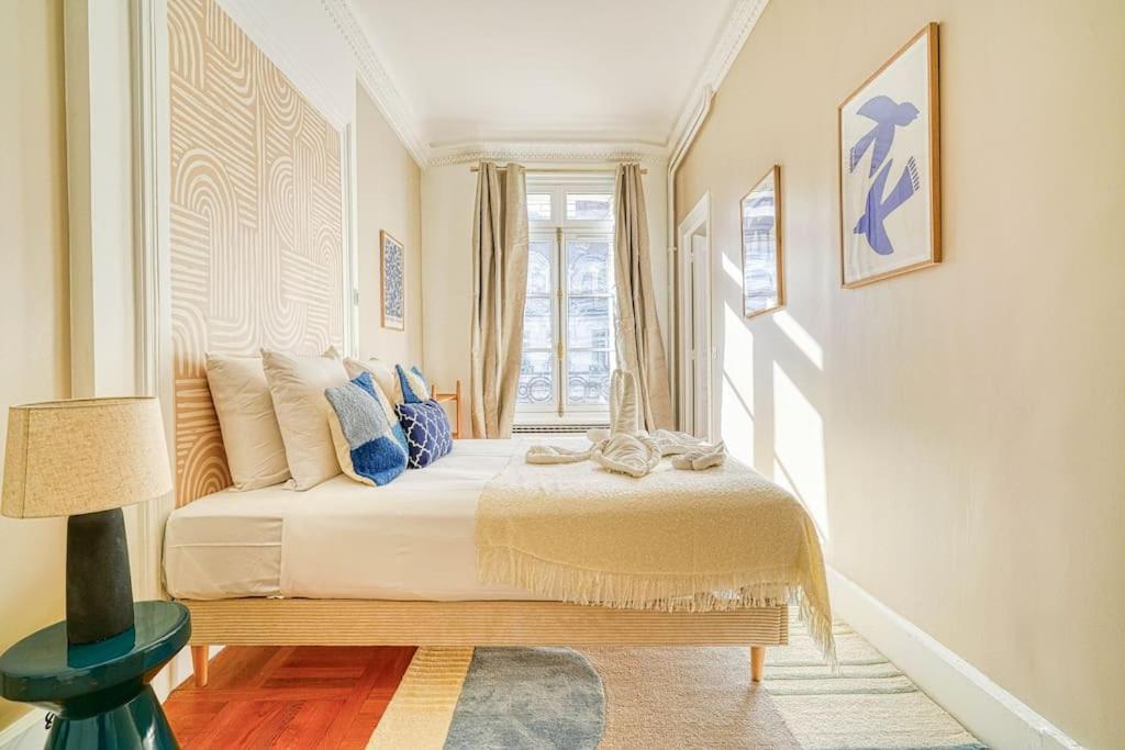 Chic Et Spacieux 16e Arrondissement Apartment