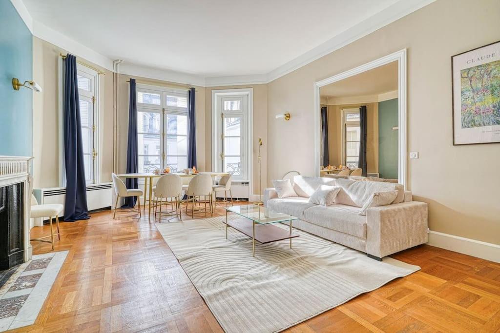 Chic Et Spacieux 16e Arrondissement Paris