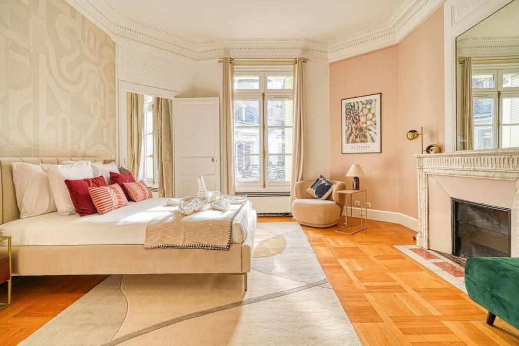 Chic Et Spacieux 16e Arrondissement Apartment *