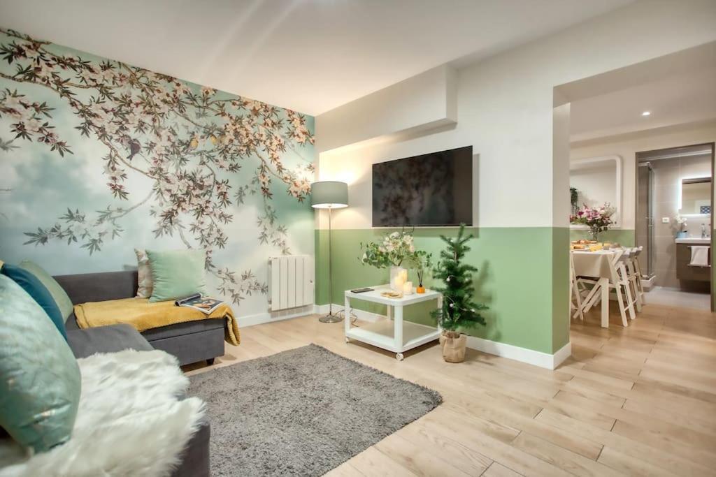 Amazing New Bastille 3 Bedrooms 2 Bathrooms * Paris