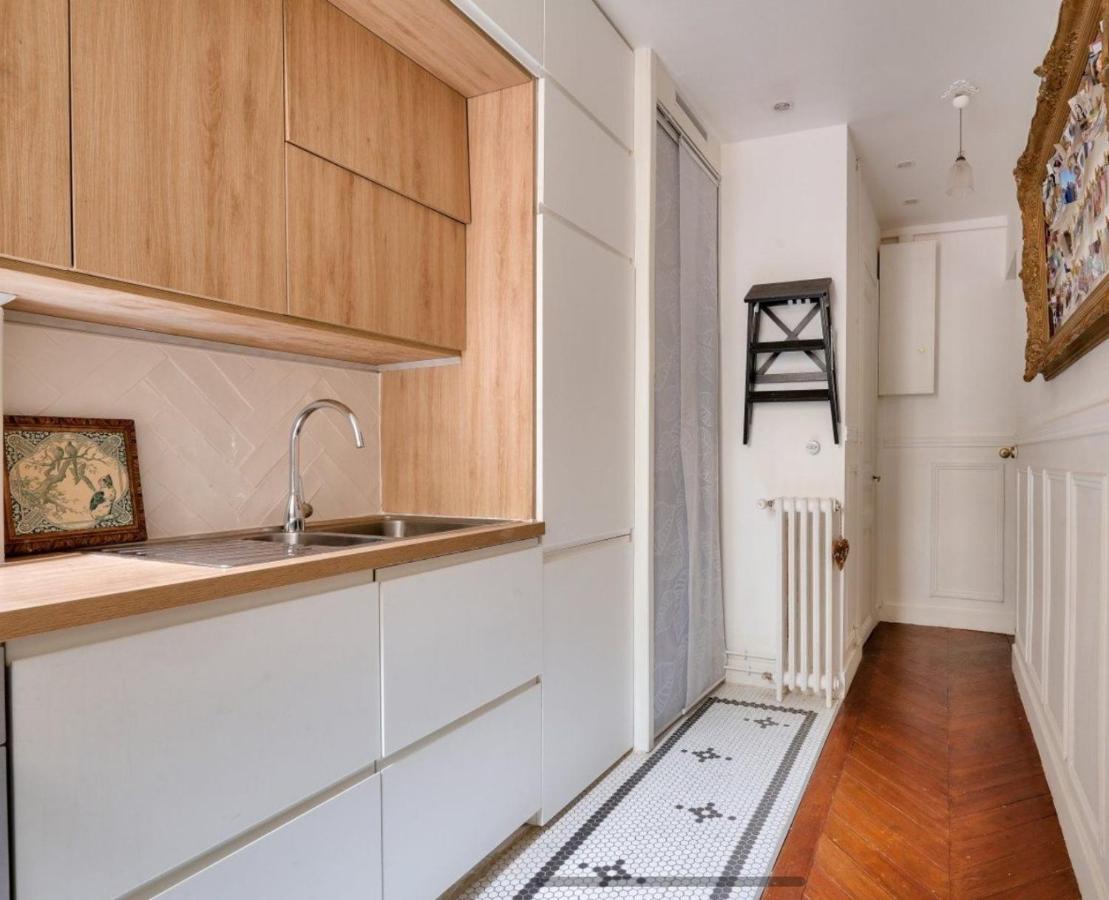 Apartment Haussmanien A Monceau *