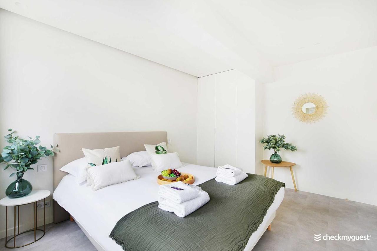 Champs Elysees - Ponthieu Apartment Paris
