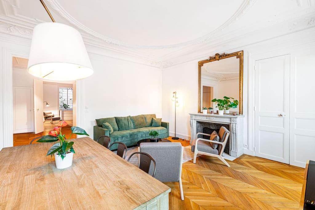 Apartment Spacieux A Deux Pas De Notre-dame *