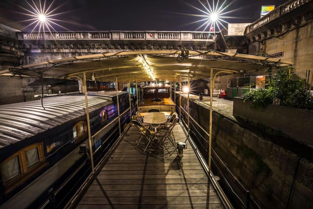 Bateau-hôtel Classic Riverboat In The Center Of Paris