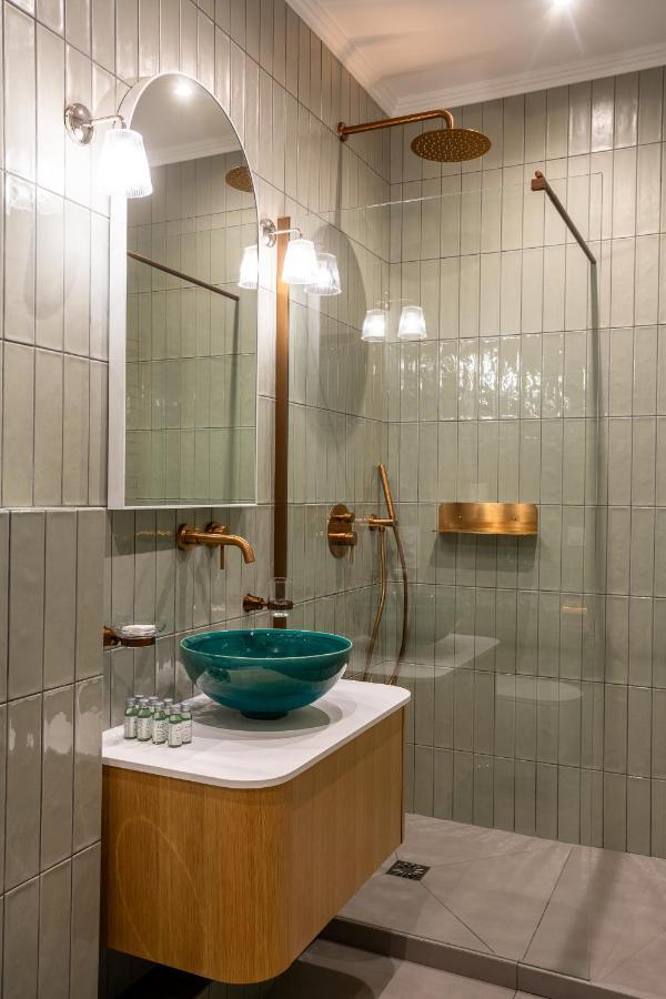 The Liberty Green Apartment Paris