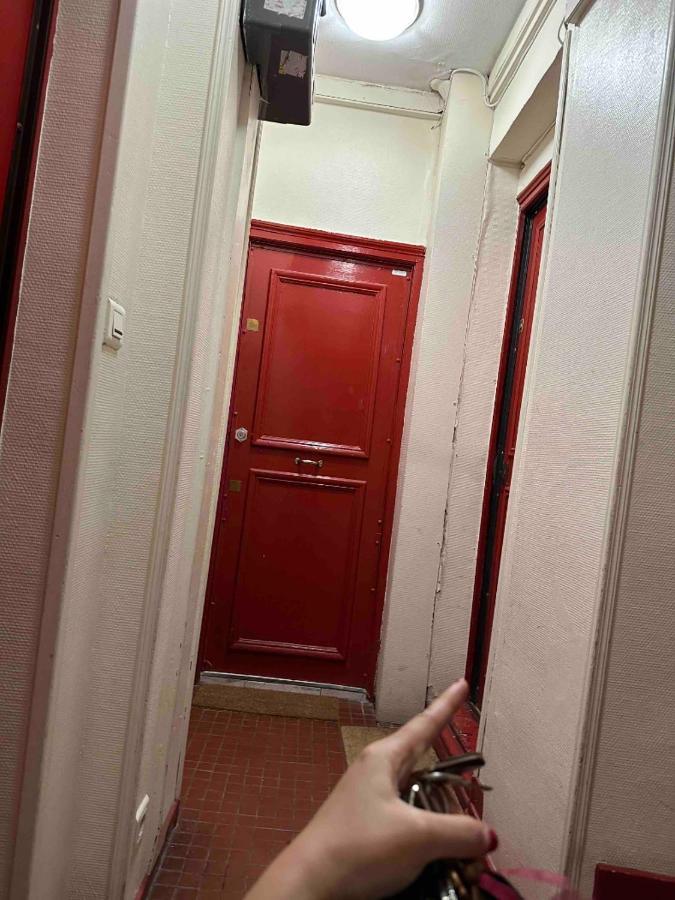 Parisian Style Private With Shared Bathroom Near Bastille And Gare De Lyon Séjour chez l'habitant *