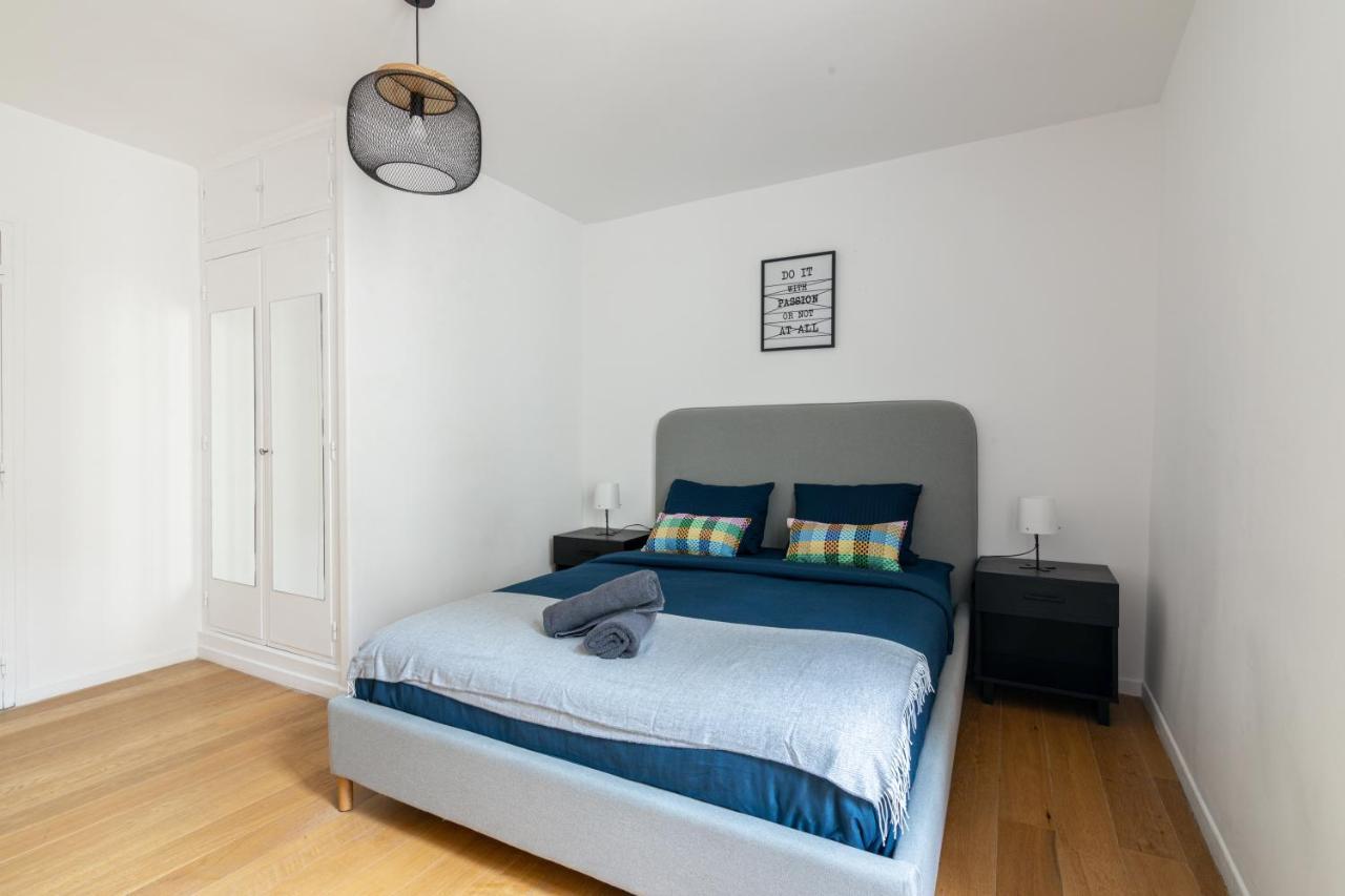 Luxurious 2 Bedroom Arc De Triomphe Grande Armee Paris