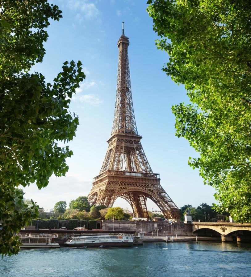 Studio_ Champs-elysees *