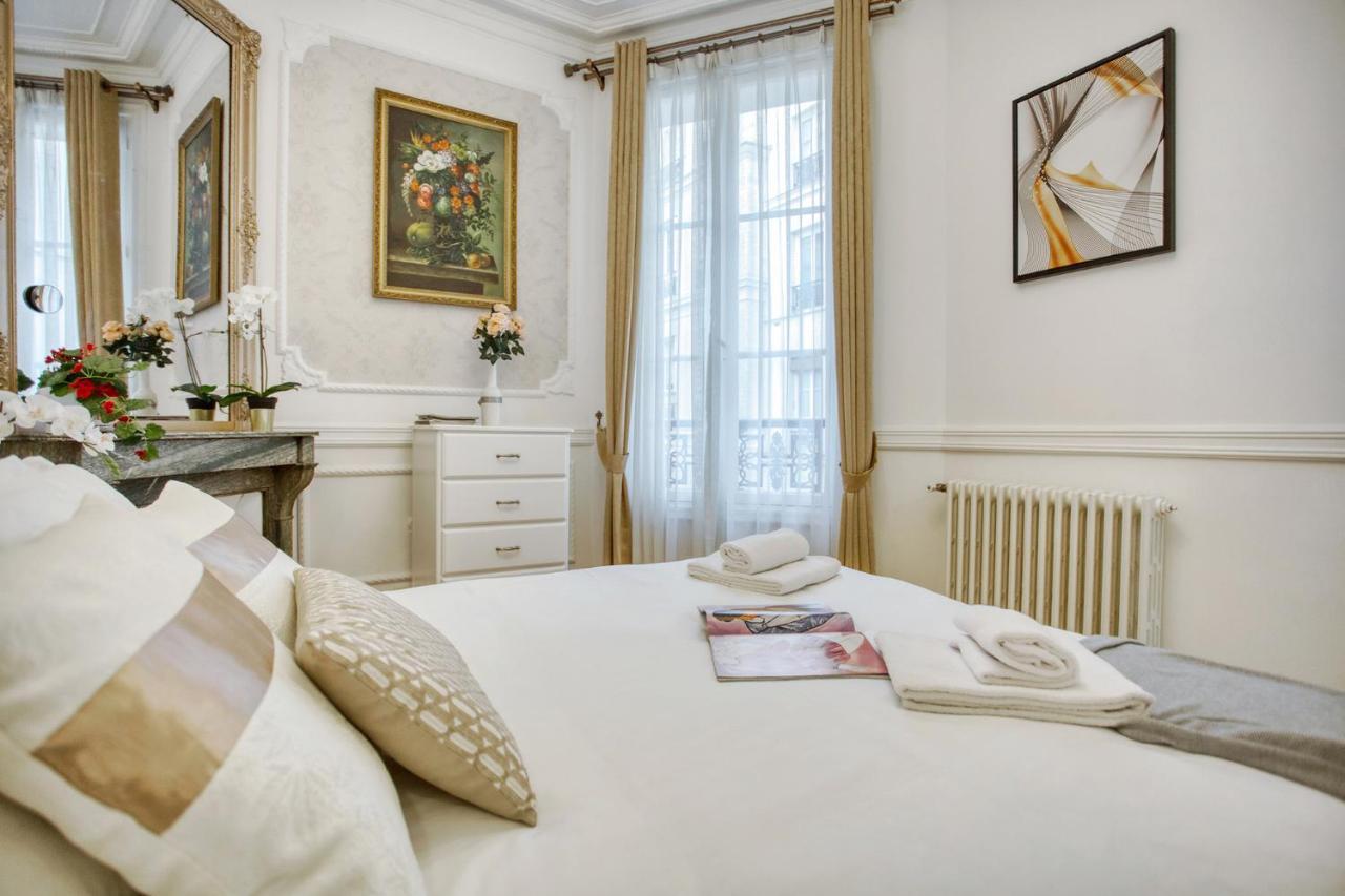 Galeries Lafayette - 7 Bedrooms - Lift - Aircon Apartment