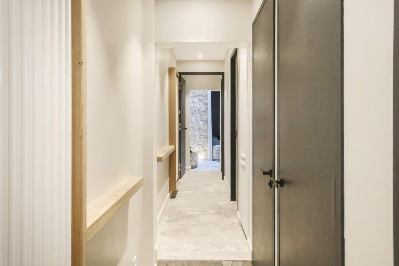 Grand Luxe 11 Apartment