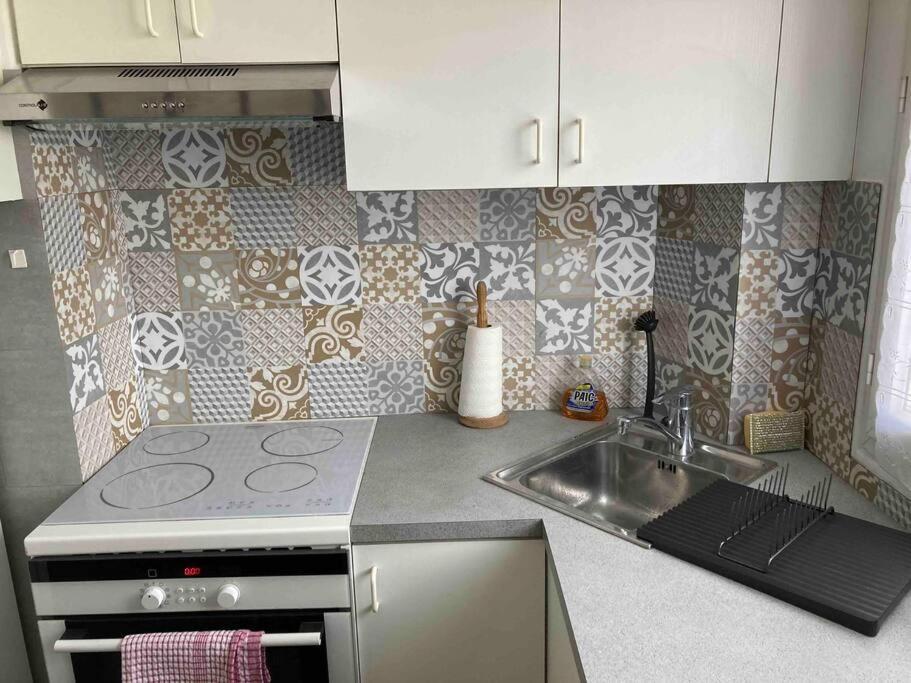 Le Daumesnil + Balcon 2br 4/6peoples Apartment *