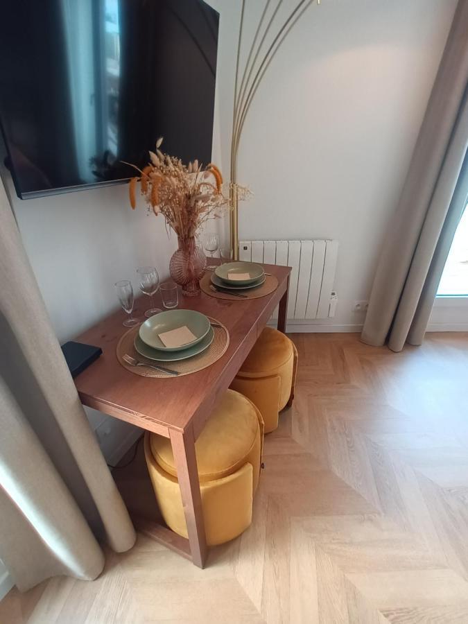 Balcony Floor Apartment Paris