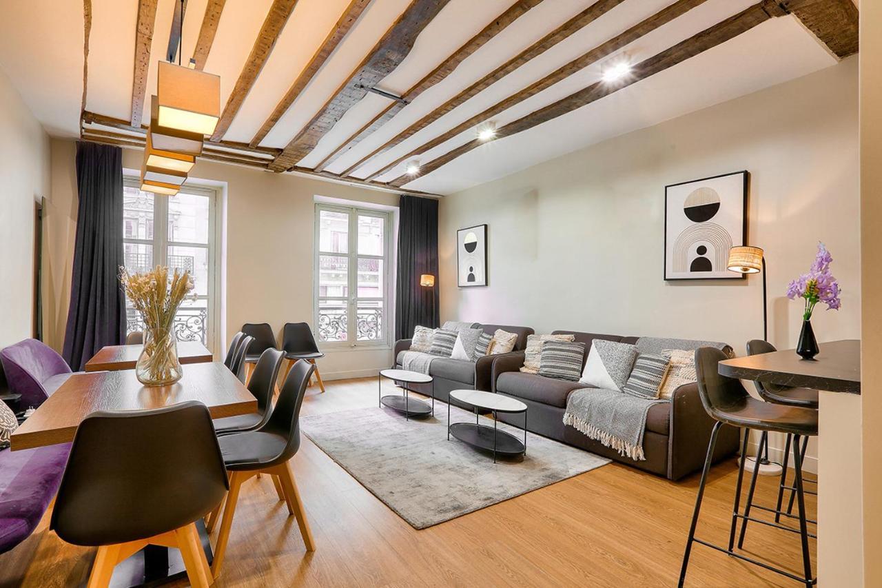 Urban Flat 73 - Luxury Parisian Flat Near Les Halles Rivoli Apartment *