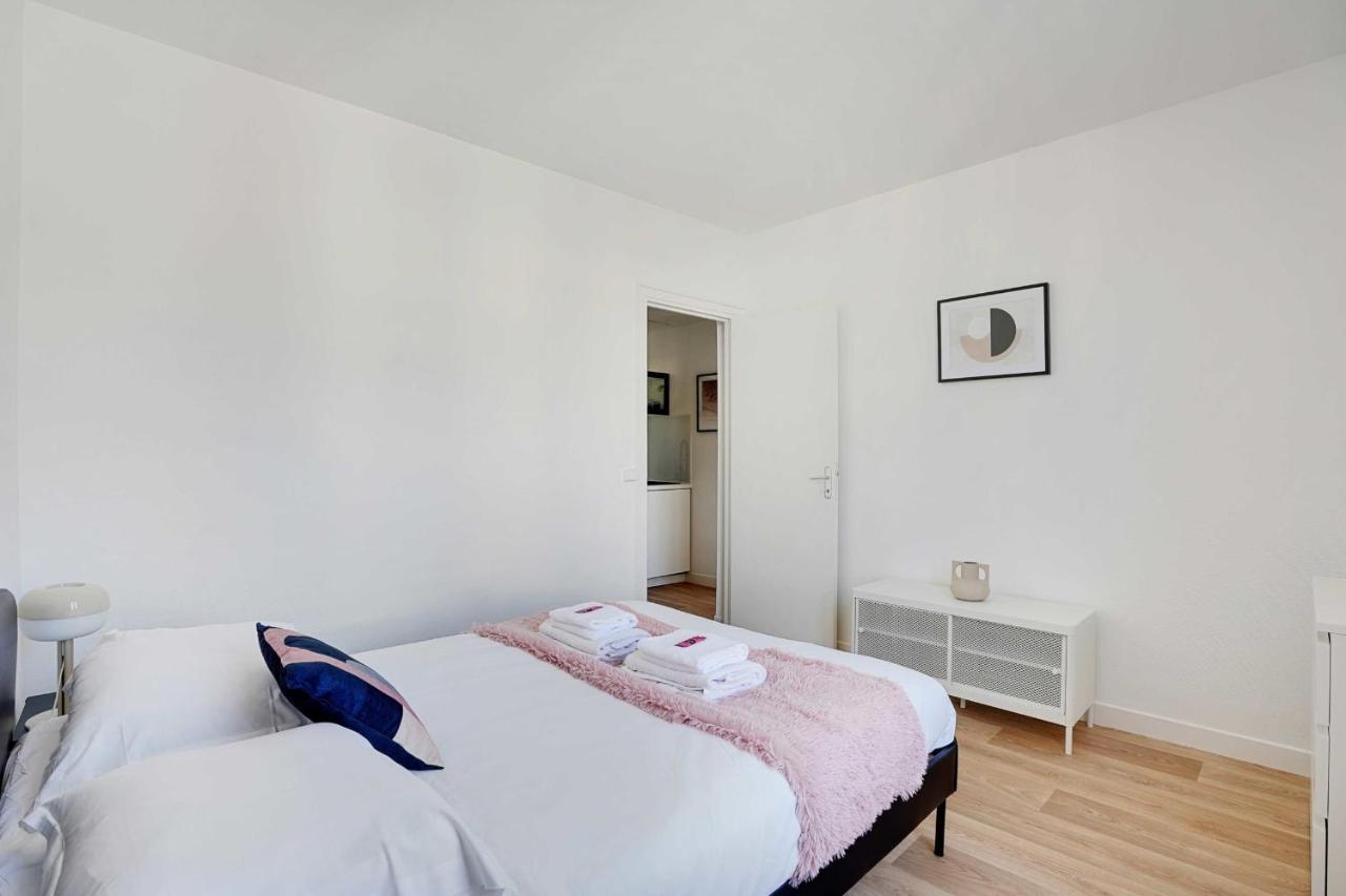 Modern - 2br-4p - Sacre-coeur Apartment
