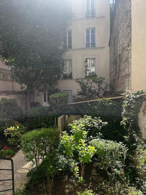 Cosy Renovated 1-bedroom Etoile Apartment