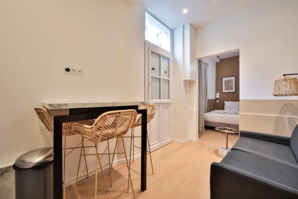 0#appart 4pers#1 Bedroom#paris 15#commerce#ac Appartement *