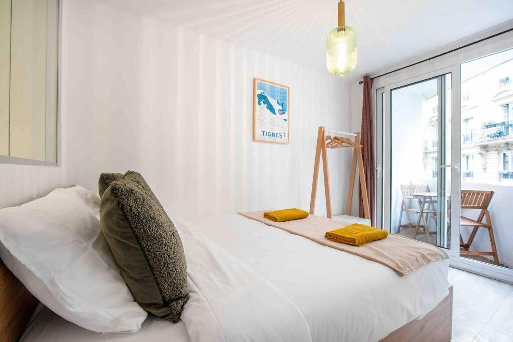 Apartment Porte Maillot, Champs Elysees, Triomphe, 3 8p *