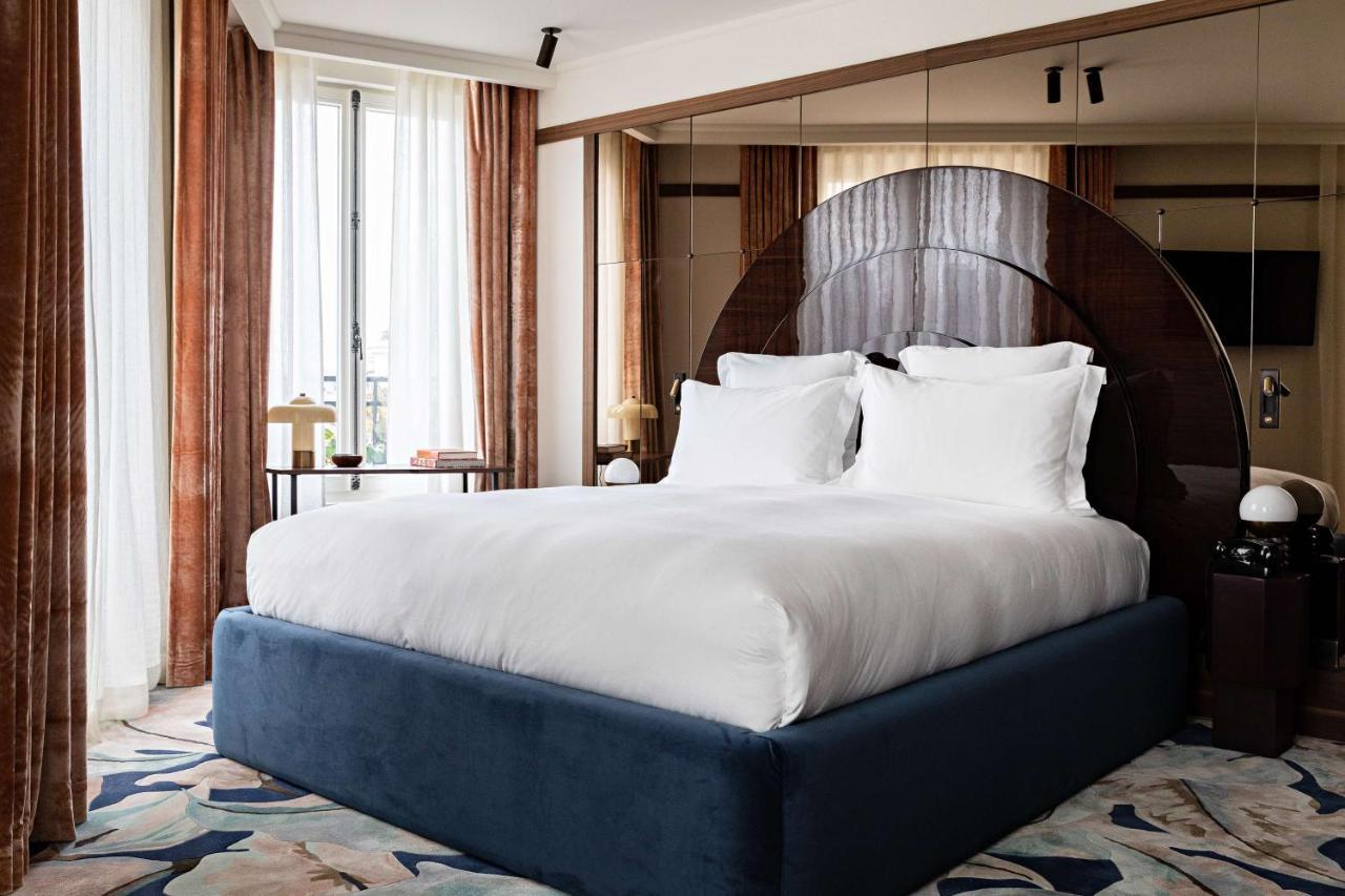 Waldorf Madeleine Hotel